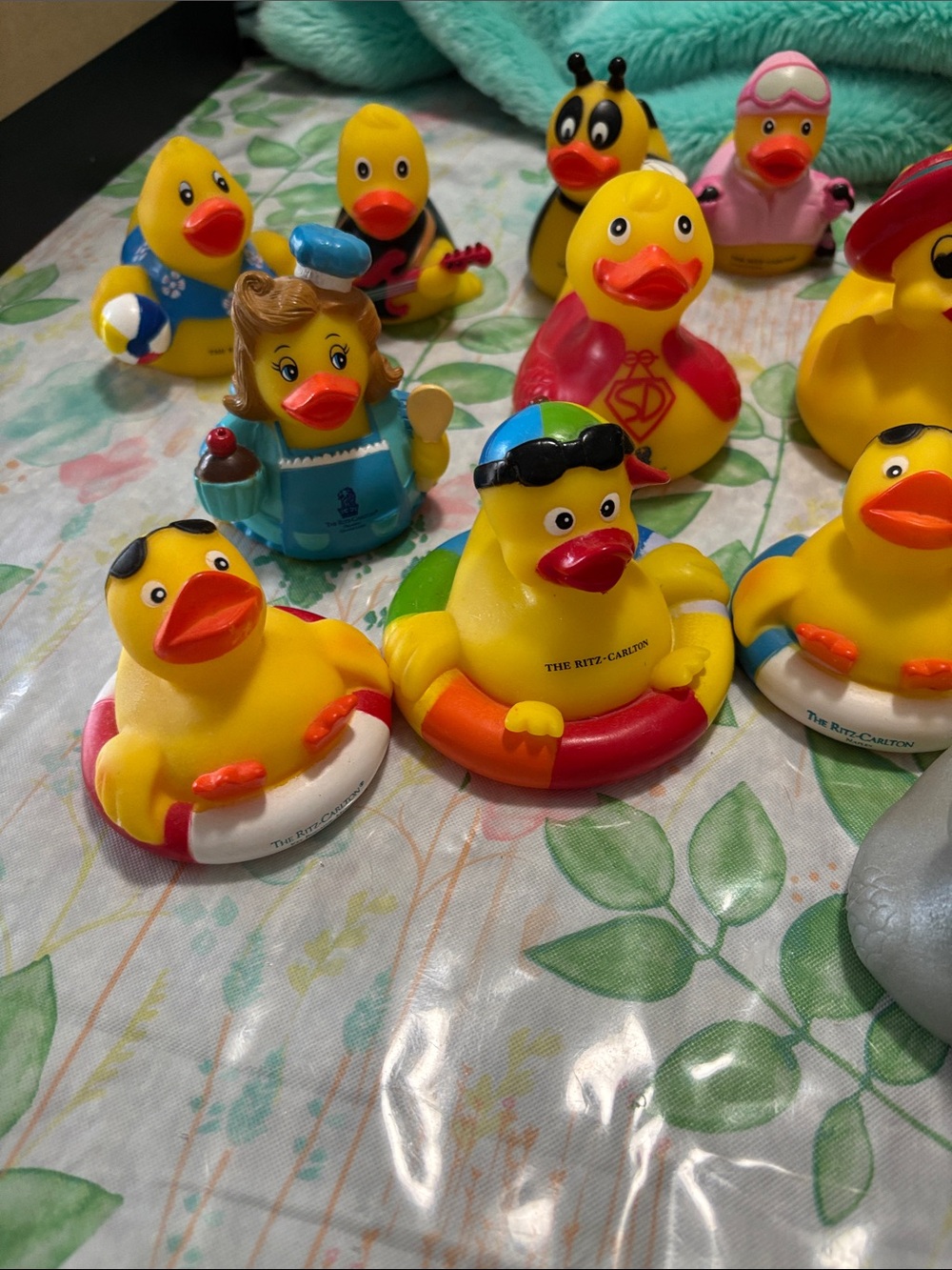 Assorted Yellow Rubber Duck Collection - Novelty Bath Toys - Picture 2 of 6